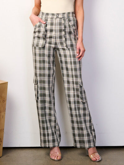 WOMEN'S BUTTON CLOSURE CARGO POCKETS WIDE LEG PLAID PANTS