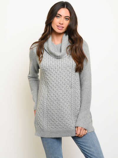 WOMEN'S LONG SLEEVE TURTLE NECK KNIT SWEATER