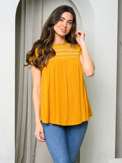 WOMEN'S SHORT SLEEVE EMBROIDERED YOKE LACE TRIM TOP